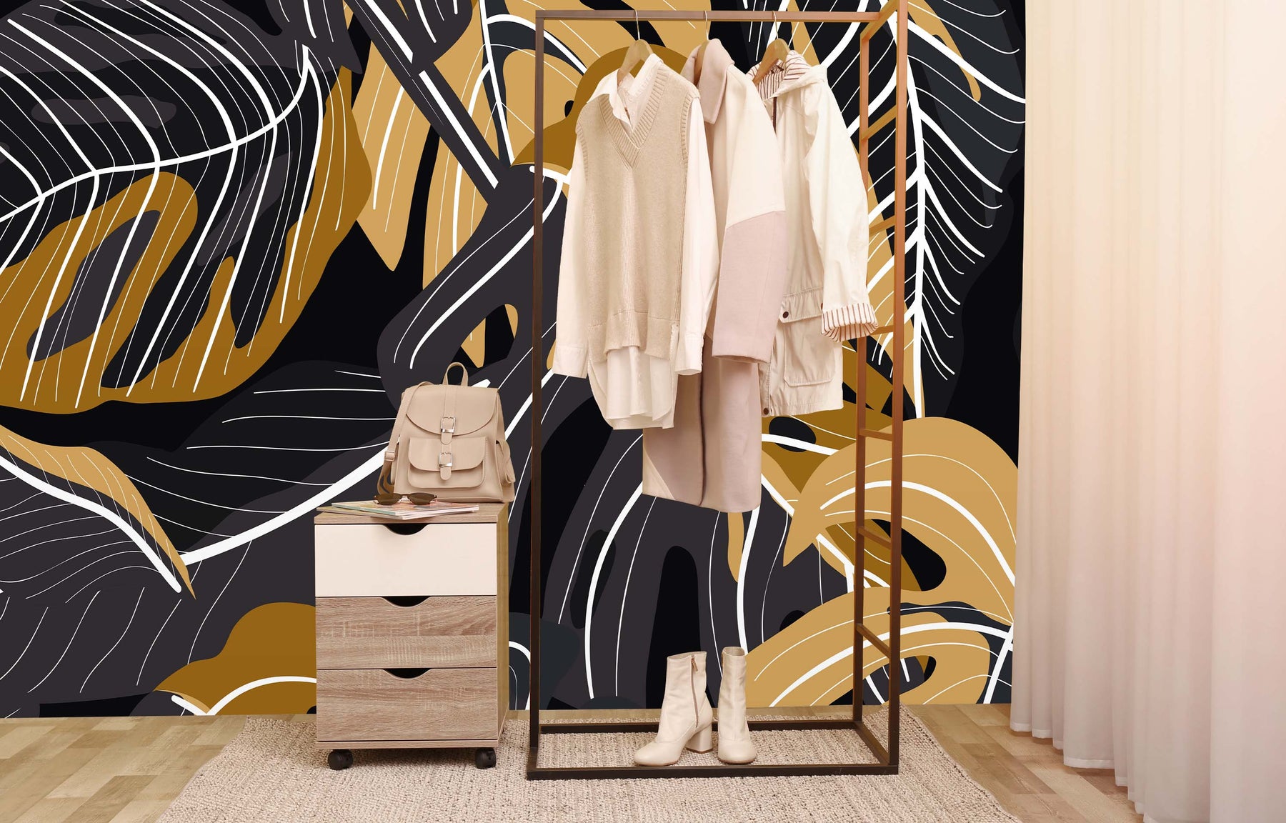 BRONZE PALM WALL WRAP