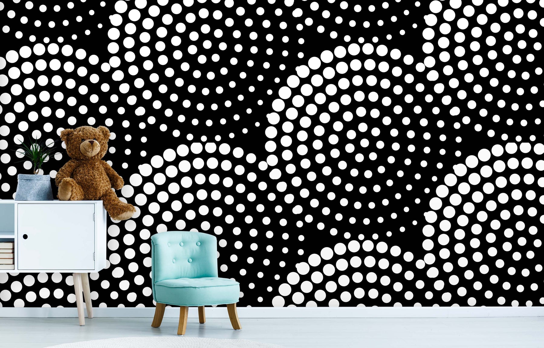 CIRCLE DOT WALL WRAP