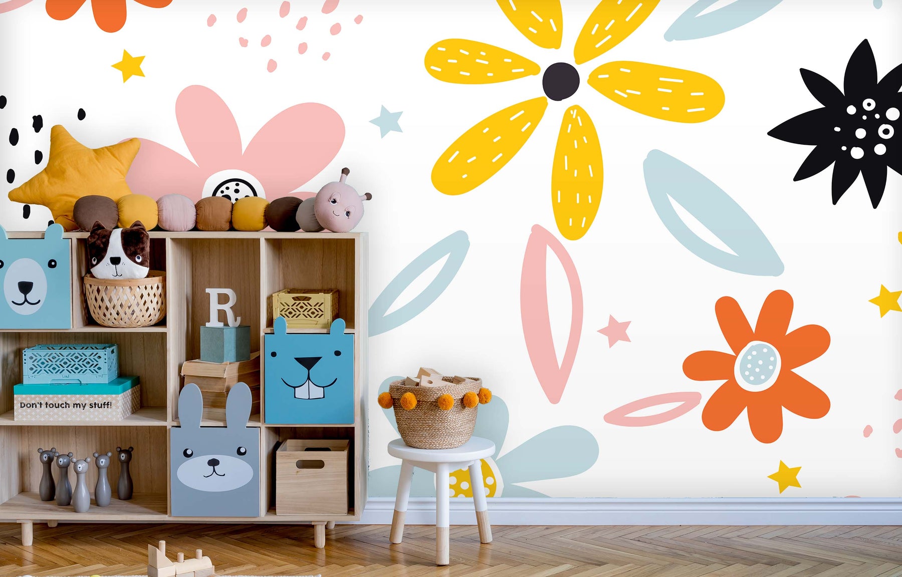 STRAWBANA BLOOM WALL WRAP